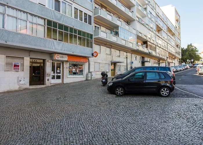 Cozy Place In Lisbon 23